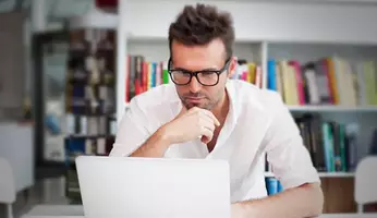 Kursus Blogging Menjadi Blogger Profesional – Raya School. Kursus Blogging Menjadi Blogger Profesional – Raya School.